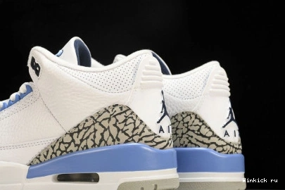 3 WHITE RETRO AIR JORDAN “UNC” 0823